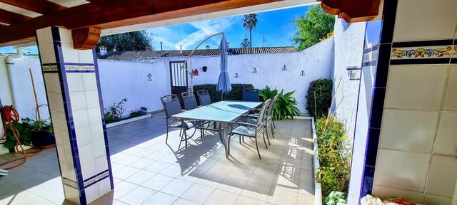 2 soveværelse Byhus til salg i Elviria, Marbella med swimmingpool garage - € 395.000 (Ref: 9428807)