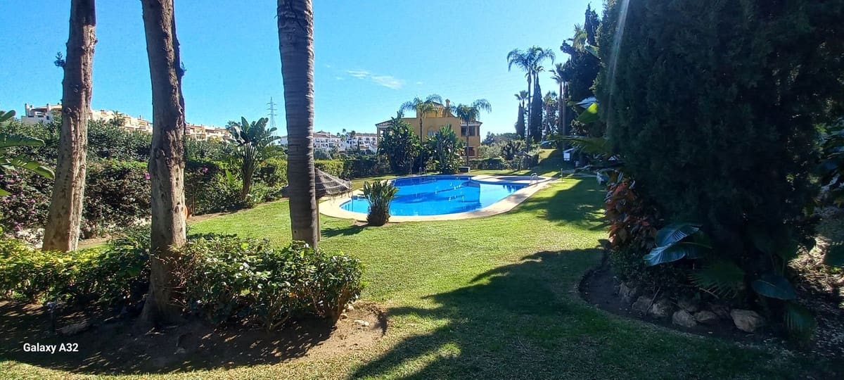 2 soveværelse Lejlighed til salg i Riviera del Sol med swimmingpool garage - € 350.000 (Ref: 9539904)