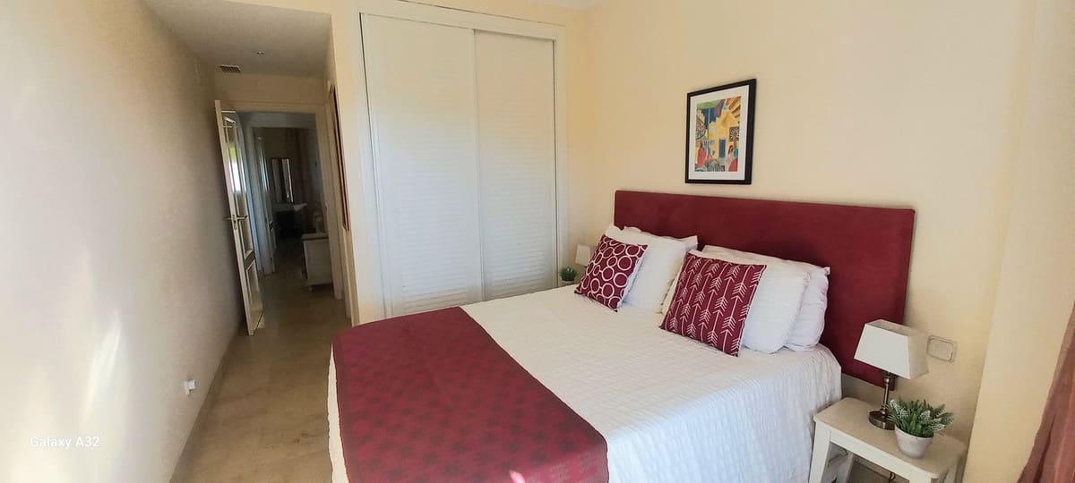 2 Zimmer Apartment zu verkaufen in La Cala de Mijas mit Pool Garage - 310.000 € (Ref: 9714337)