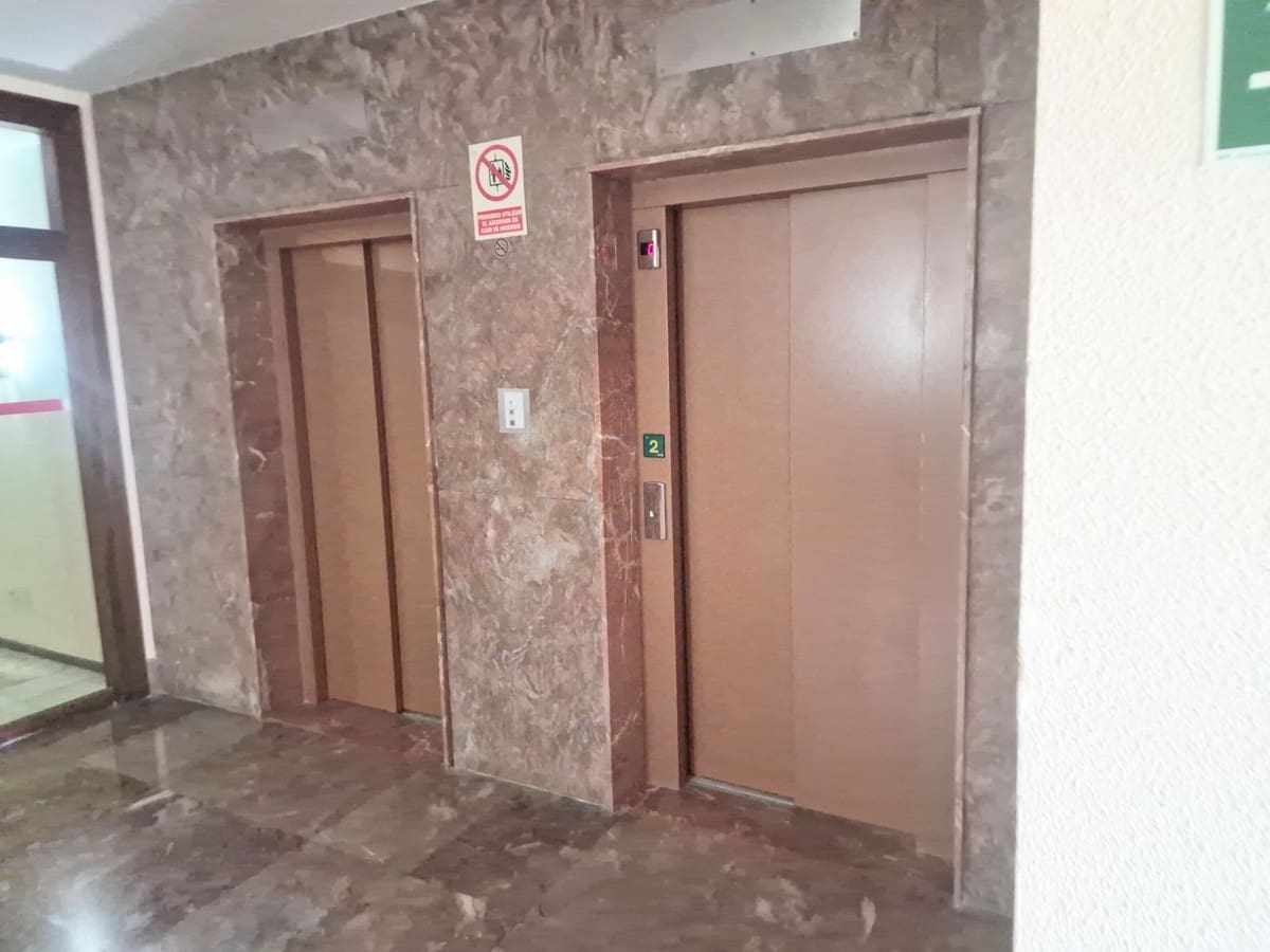 1 bedroom Studio for sale in Torremolinos with pool garage - € 420,000 (Ref: 9861017)