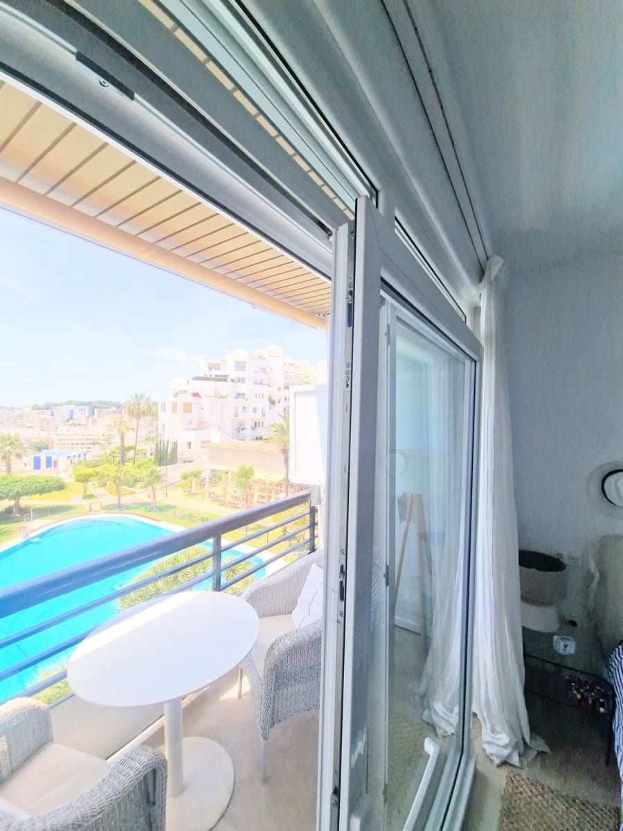 1 bedroom Studio for sale in Torremolinos with pool garage - € 420,000 (Ref: 9861017)