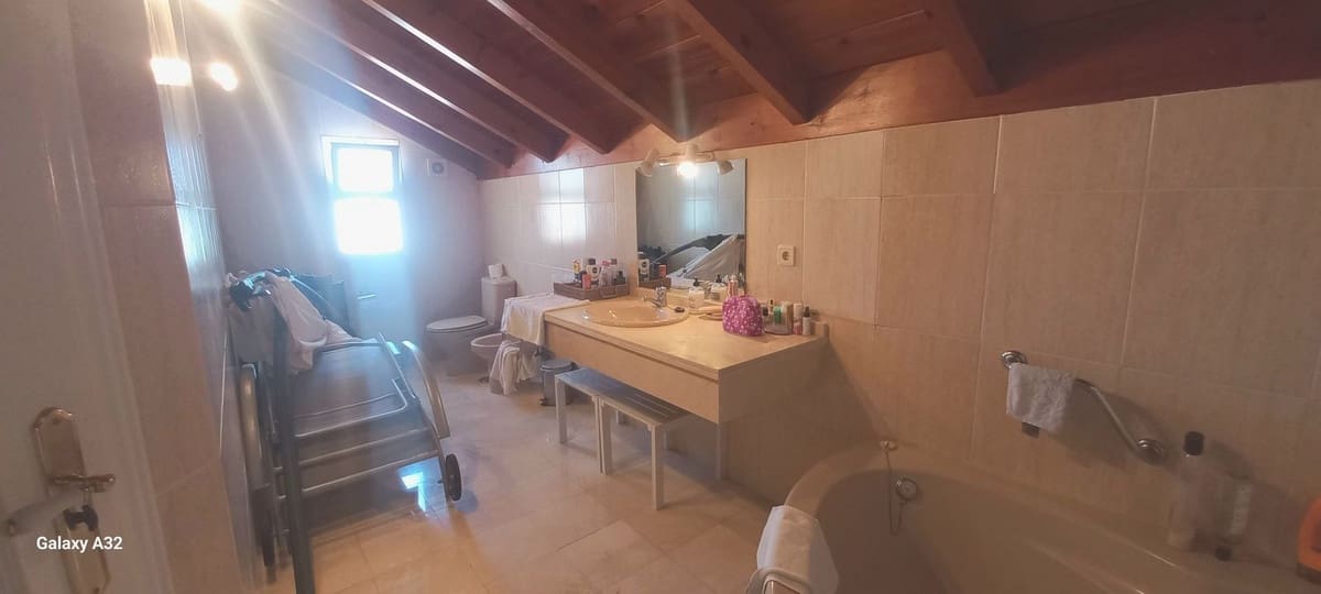 3 Zimmer Apartment zu verkaufen in Carib Playa mit Pool Garage - 630.000 € (Ref: 9872113)