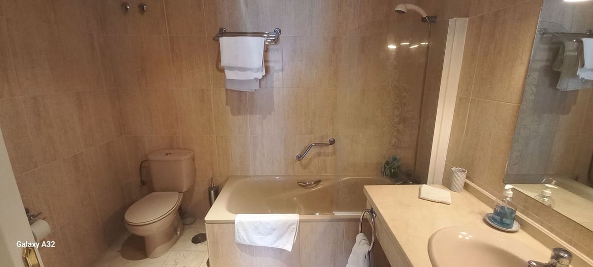 3 Zimmer Apartment zu verkaufen in Carib Playa mit Pool Garage - 630.000 € (Ref: 9872113)
