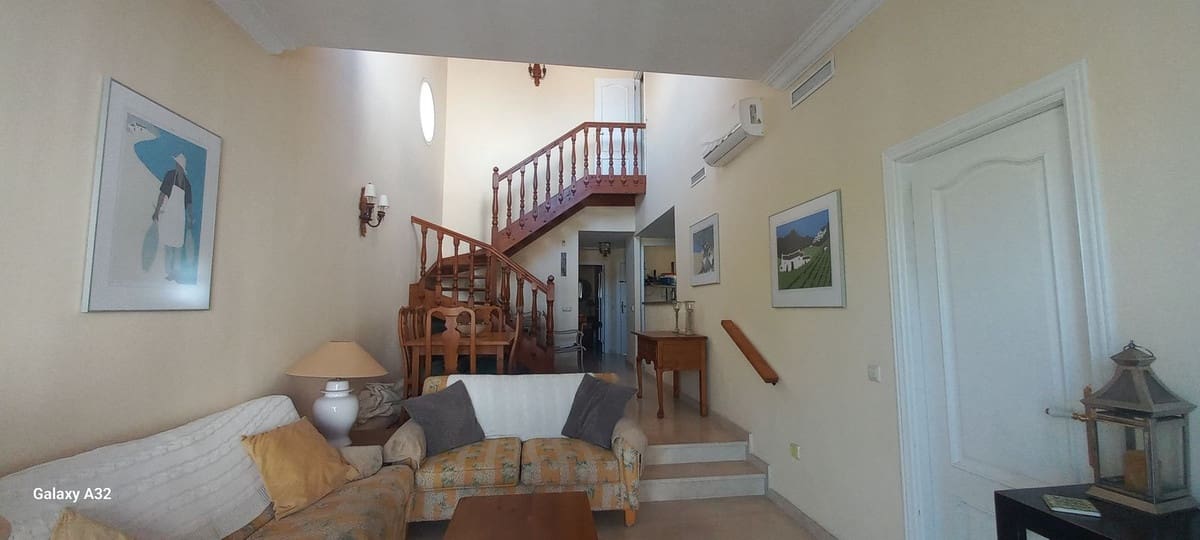 3 bedroom Apartment for sale in Carib Playa with pool garage - € 630,000 (Ref: 9872113)