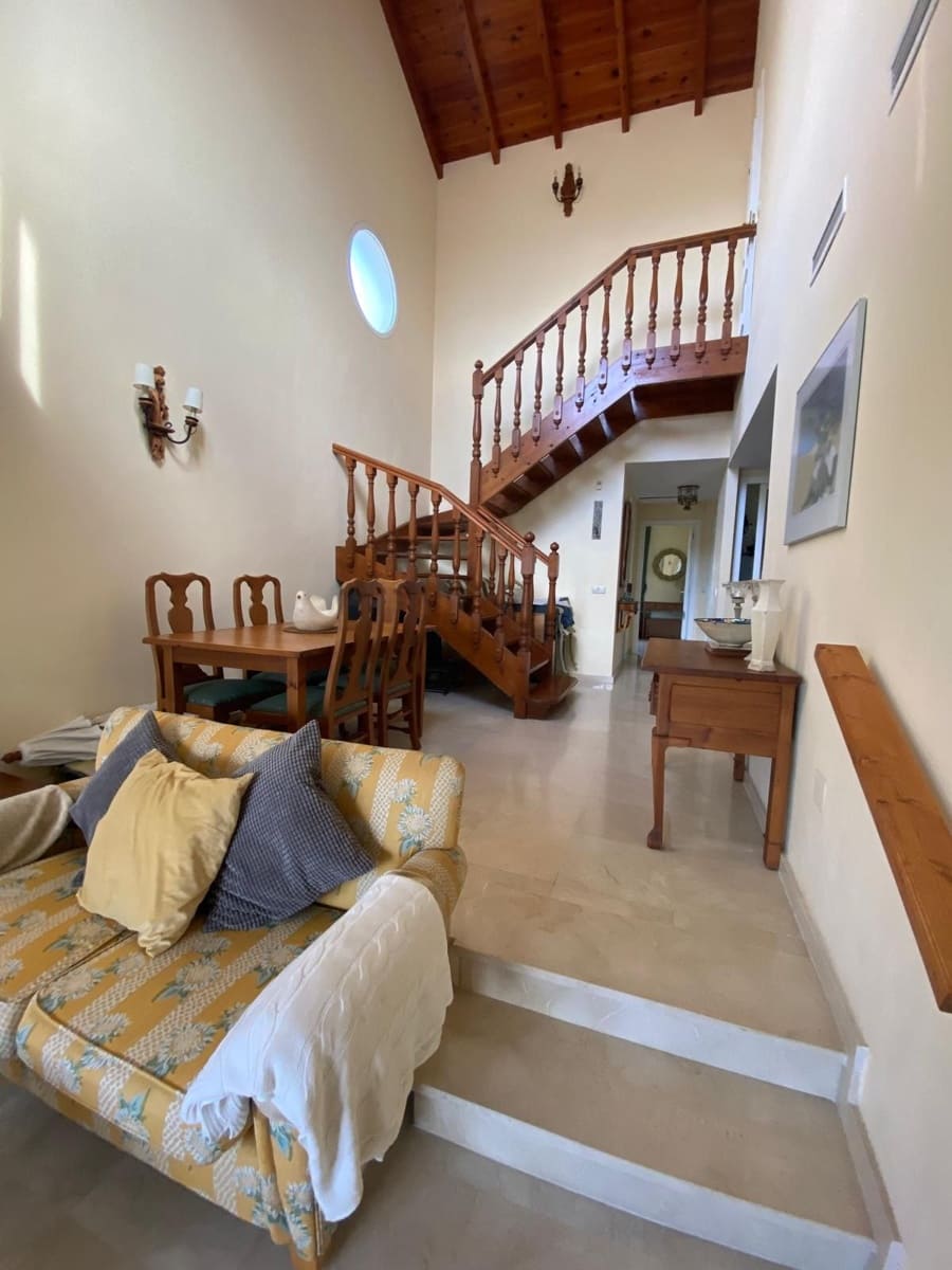 3 bedroom Apartment for sale in Carib Playa with pool garage - € 630,000 (Ref: 9872113)
