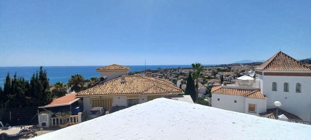 2 soverom Leilighet til salgs i Riviera del Sol, Mijas med svømmebasseng garasje - € 310 000 (Ref: 9898474)