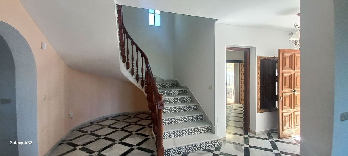 5 slaapkamer Villa te koop in Torrenueva met zwembad garage - € 1.230.000 (Ref: 9911550)