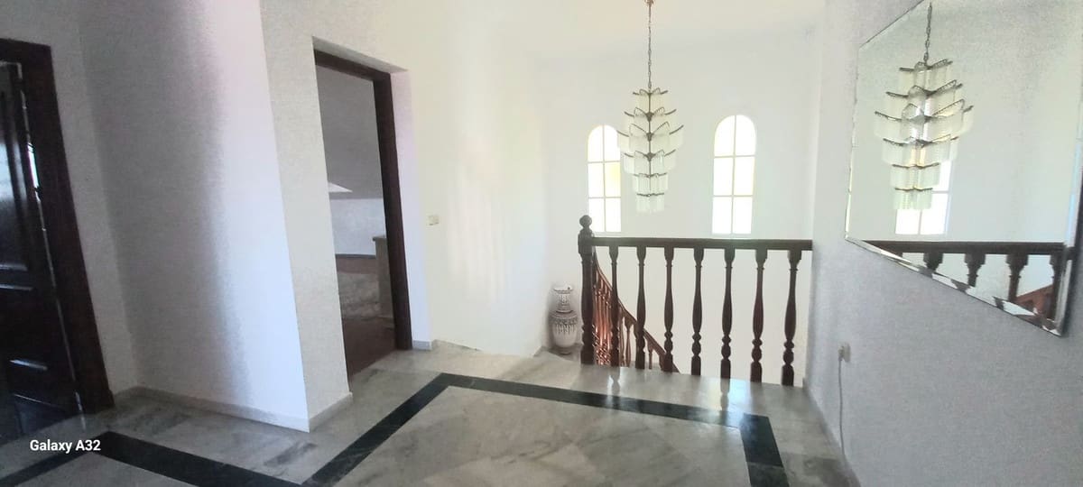 5 slaapkamer Villa te koop in Torrenueva met zwembad garage - € 1.230.000 (Ref: 9911550)
