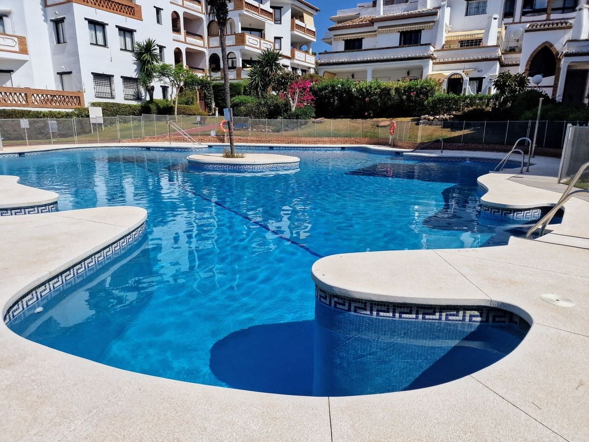 2 chambre Appartement à vendre à Calahonda avec piscine garage - 399 000 € (Ref: 9928494)