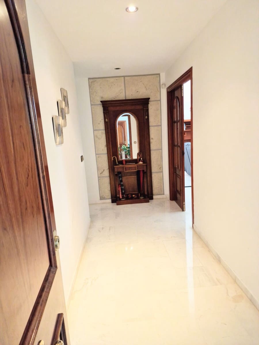 4 soverom Leilighet til salgs i Fuengirola med svømmebasseng garasje - € 849 000 (Ref: 9976165)