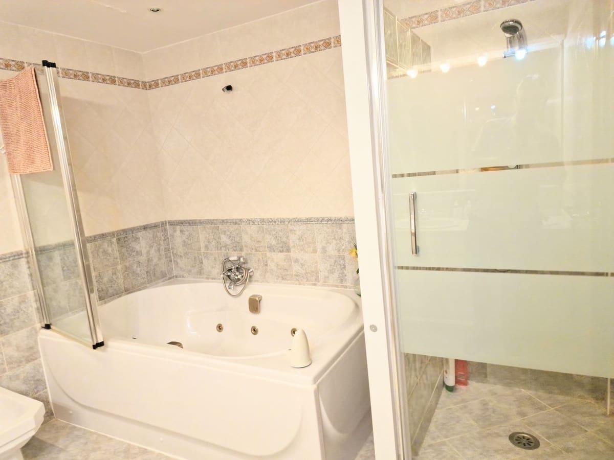 4 soverom Leilighet til salgs i Fuengirola med svømmebasseng garasje - € 849 000 (Ref: 9976165)