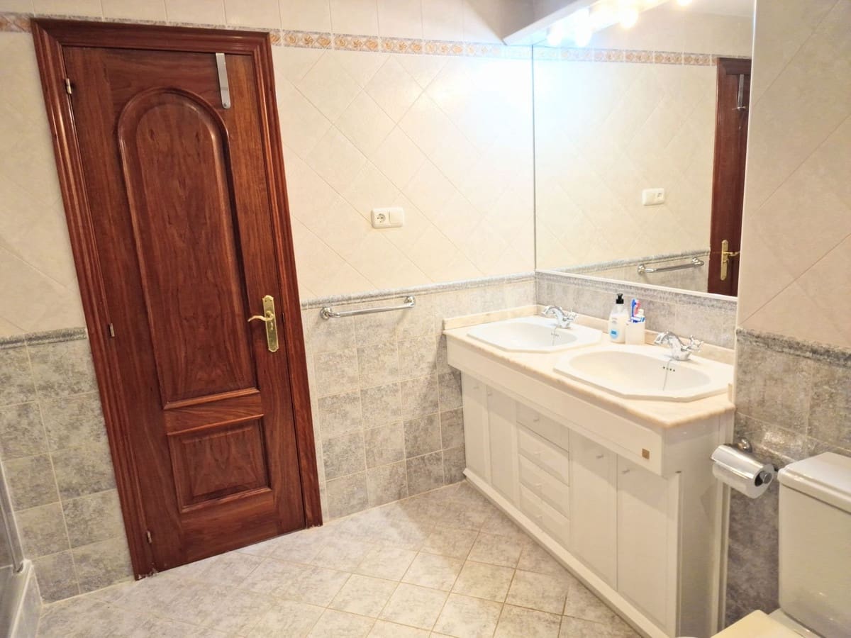 4 soverom Leilighet til salgs i Fuengirola med svømmebasseng garasje - € 849 000 (Ref: 9976165)