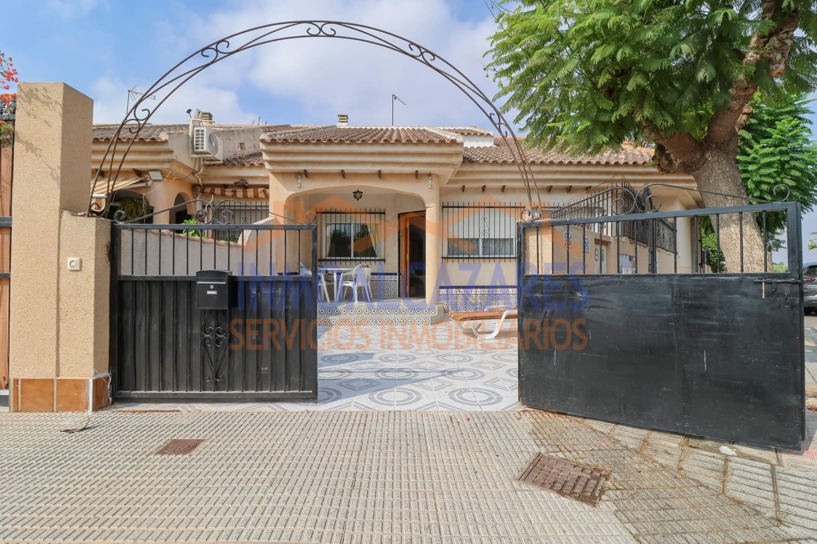 3 bedroom Apartment for sale in Los Alcazares with garage - € 149,900 (Ref: 10089730)