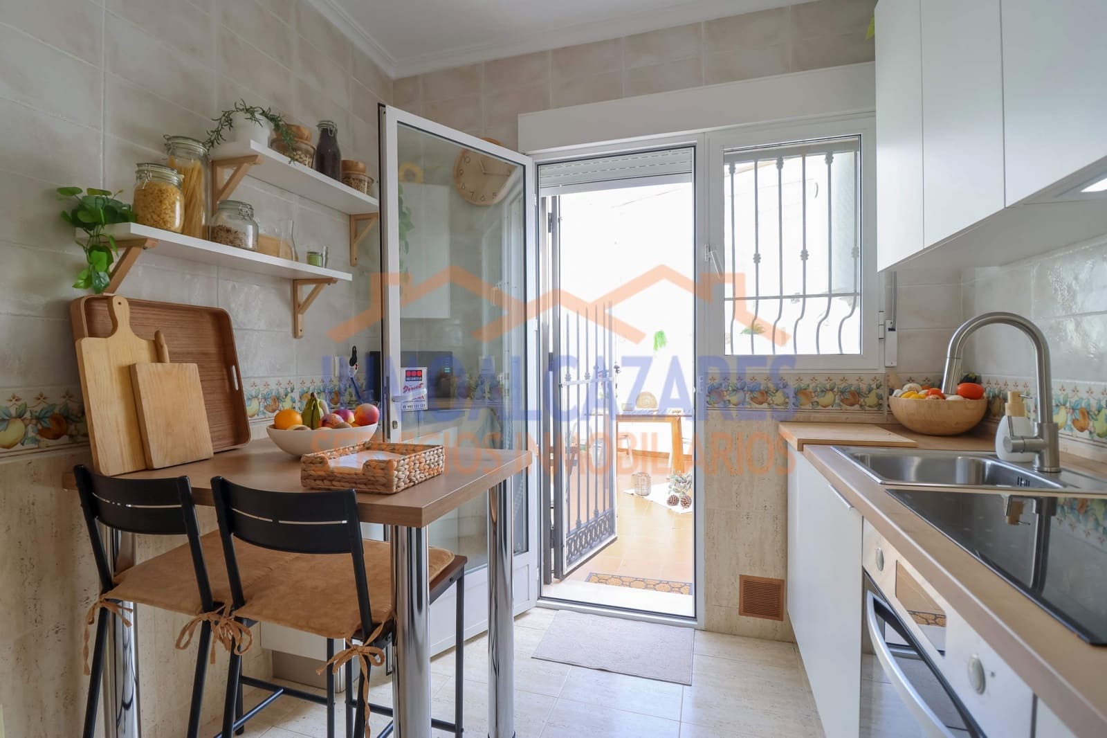 Apartamento de 2 habitaciones en El Carmoli en venta con piscina - 169.500 € (Ref: 10132033)