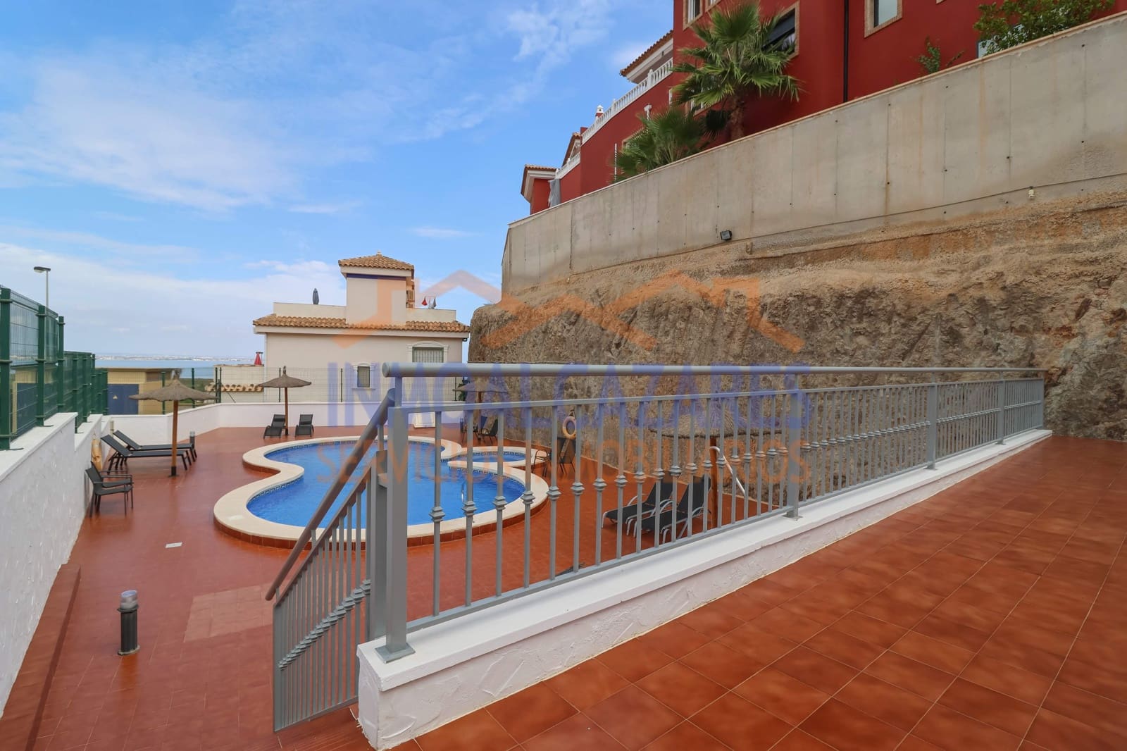 Apartamento de 2 habitaciones en El Carmoli en venta con piscina - 169.500 € (Ref: 10132033)