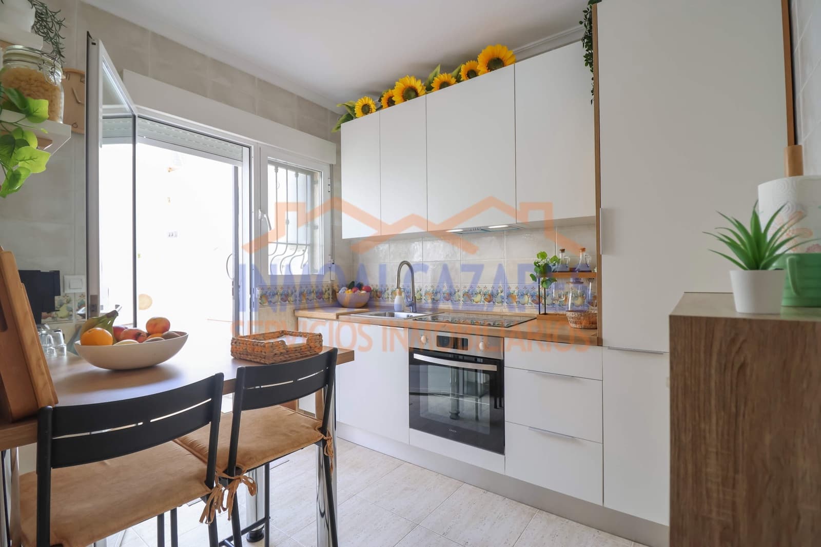2 bedroom Apartment for sale in El Carmoli with pool - € 169,500 (Ref: 10132033)