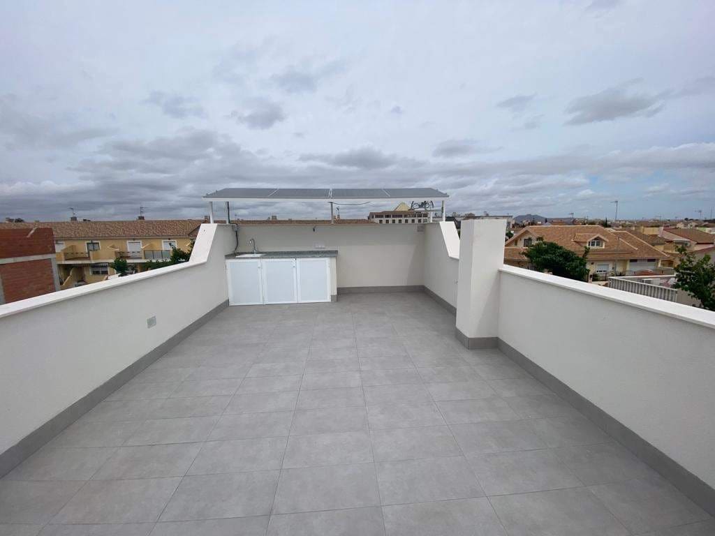 3 bedroom Villa for sale in Los Alcazares with pool garage - € 419,000 (Ref: 7680229)
