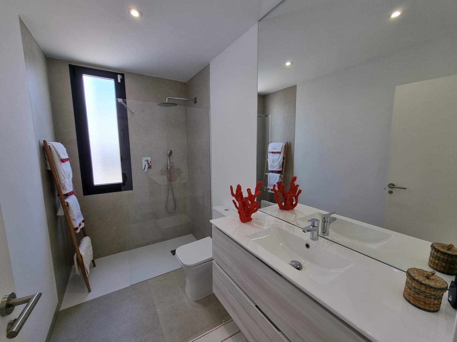 3 sypialnia Willa na sprzedaż w Mar de Cristal - 549 000 € (Ref: 8162462)