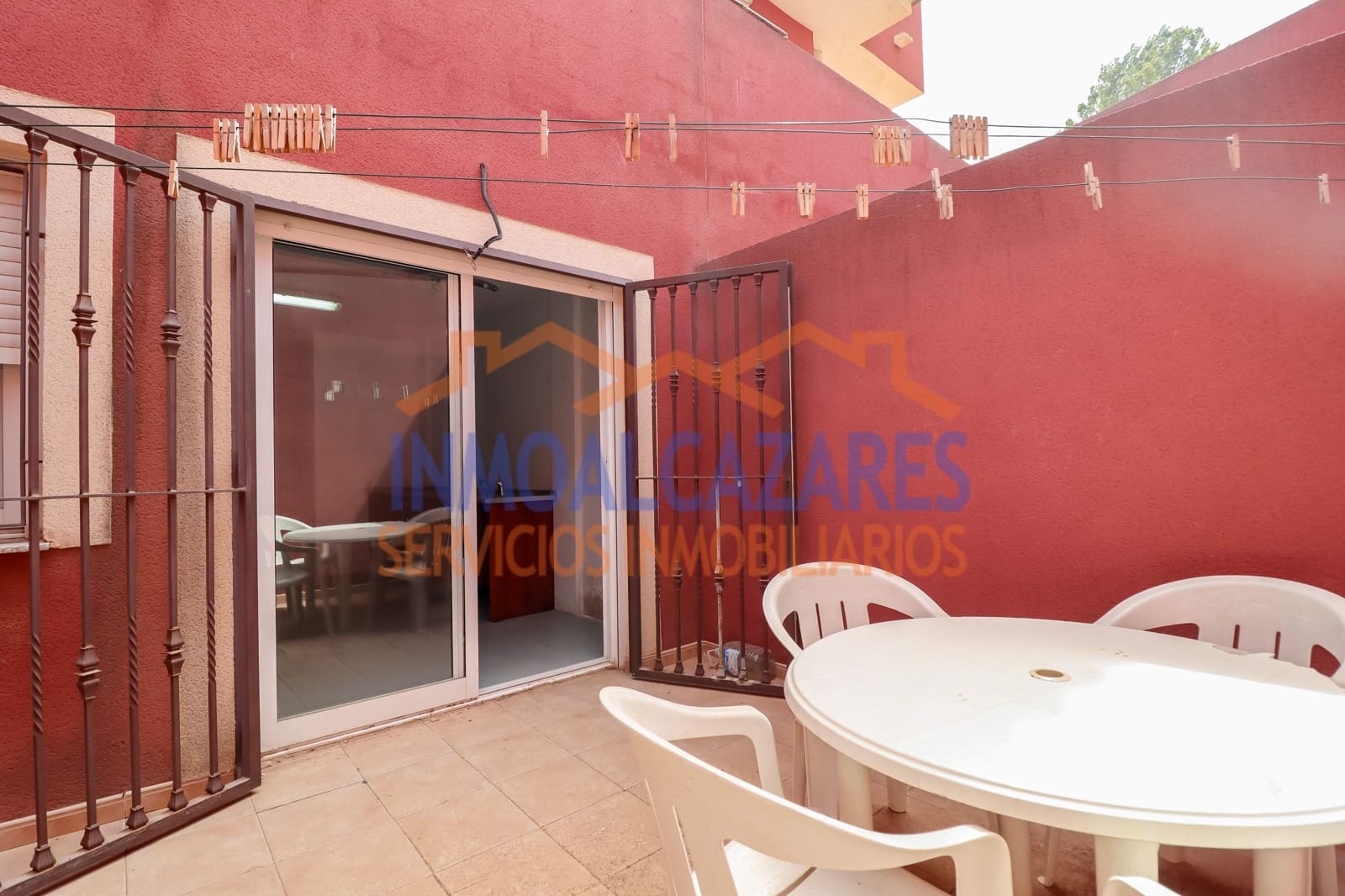 3 soveværelse Villa til salg i El Carmoli med garage - € 215.000 (Ref: 8457023)