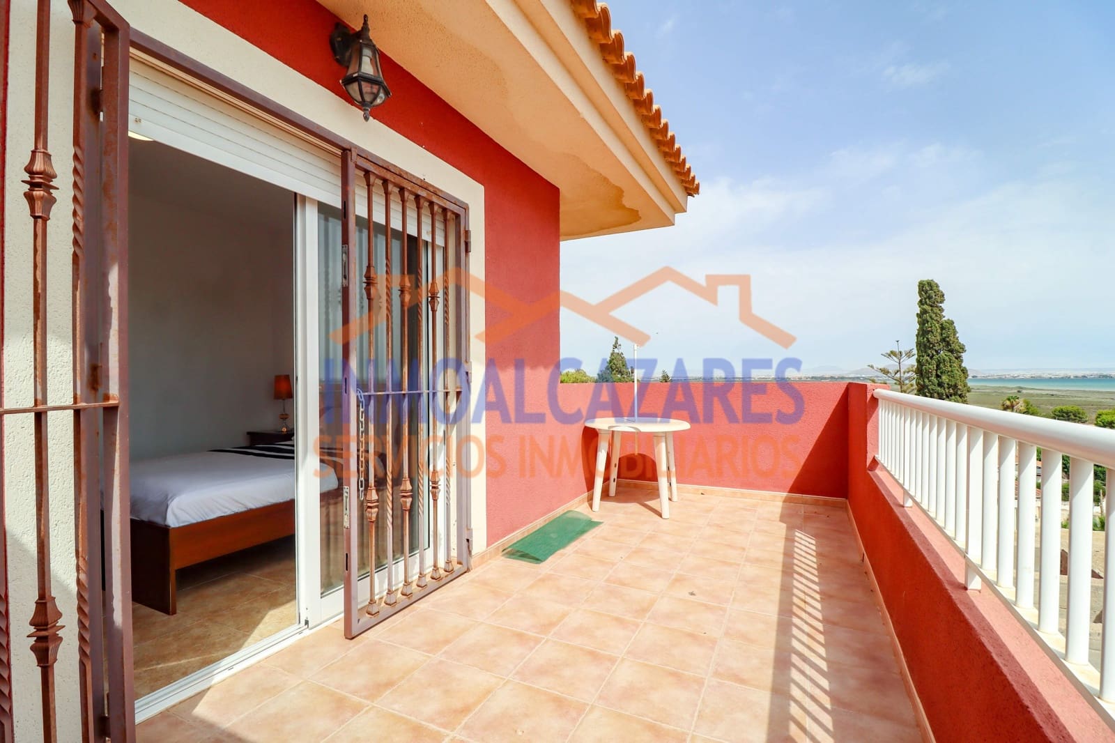 3 soveværelse Villa til salg i El Carmoli med garage - € 215.000 (Ref: 8457023)