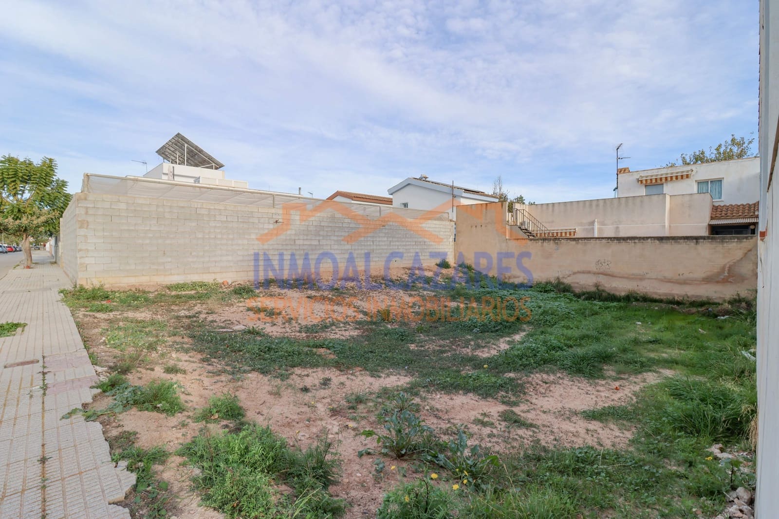 Rakentamaton maa myytävänä paikassa Los Alcazares - 99 900 € (Ref: 9450596)