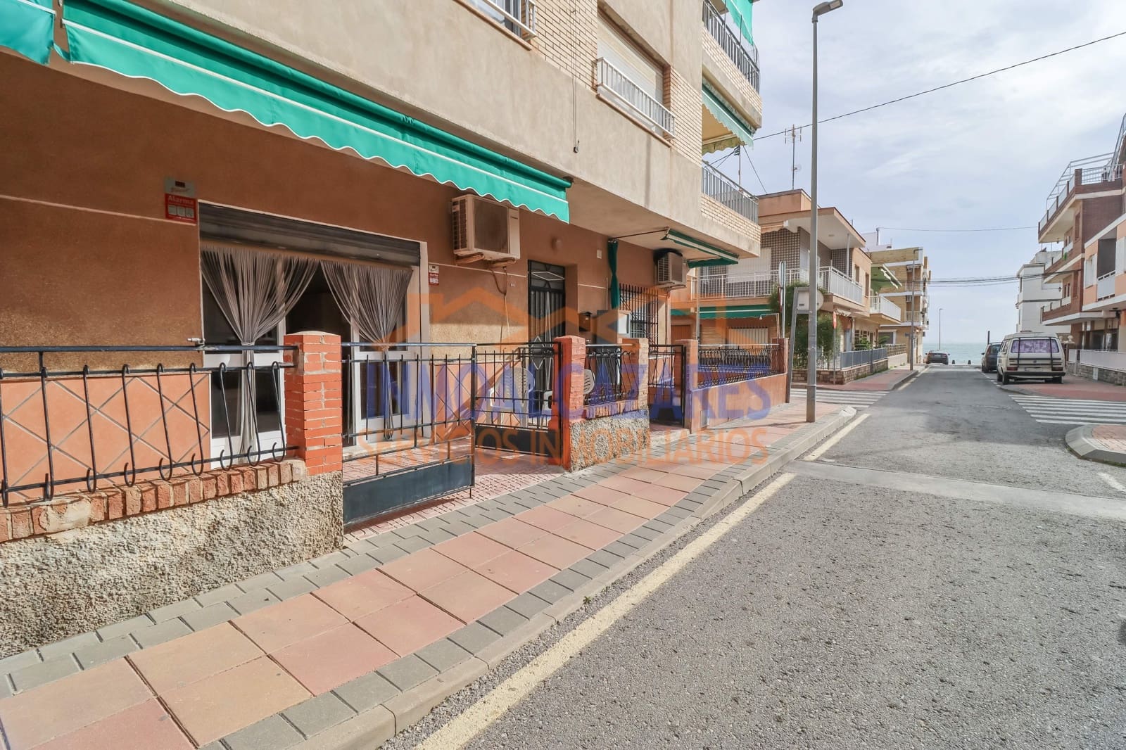 3 bedroom Beach Apartment for sale in Los Alcazares - € 135,000 (Ref: 9565215)