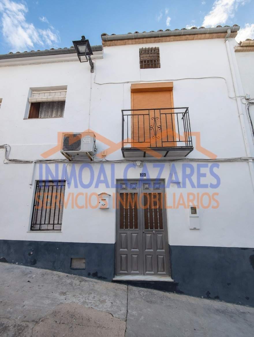 3 bedroom Apartment for sale in Villacarrillo - € 49,900 (Ref: 9876393)