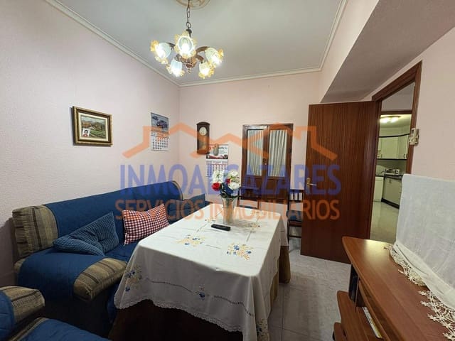 3 makuuhuone Huoneisto myytävänä paikassa Villacarrillo - 49 900 € (Ref: 9876393)