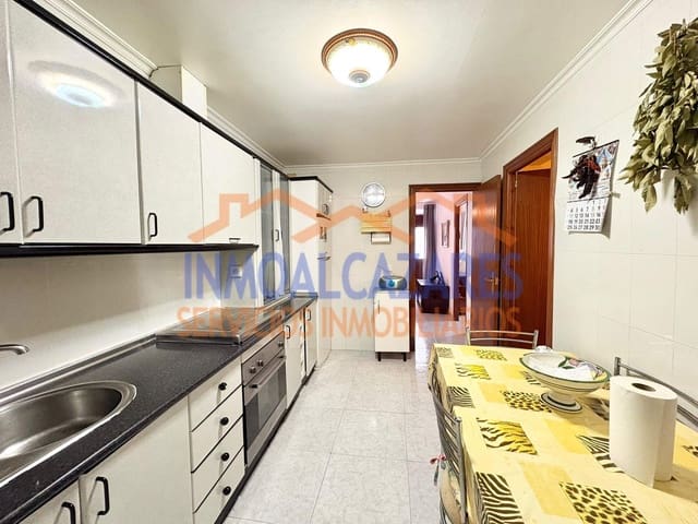 3 makuuhuone Huoneisto myytävänä paikassa Villacarrillo - 49 900 € (Ref: 9876393)