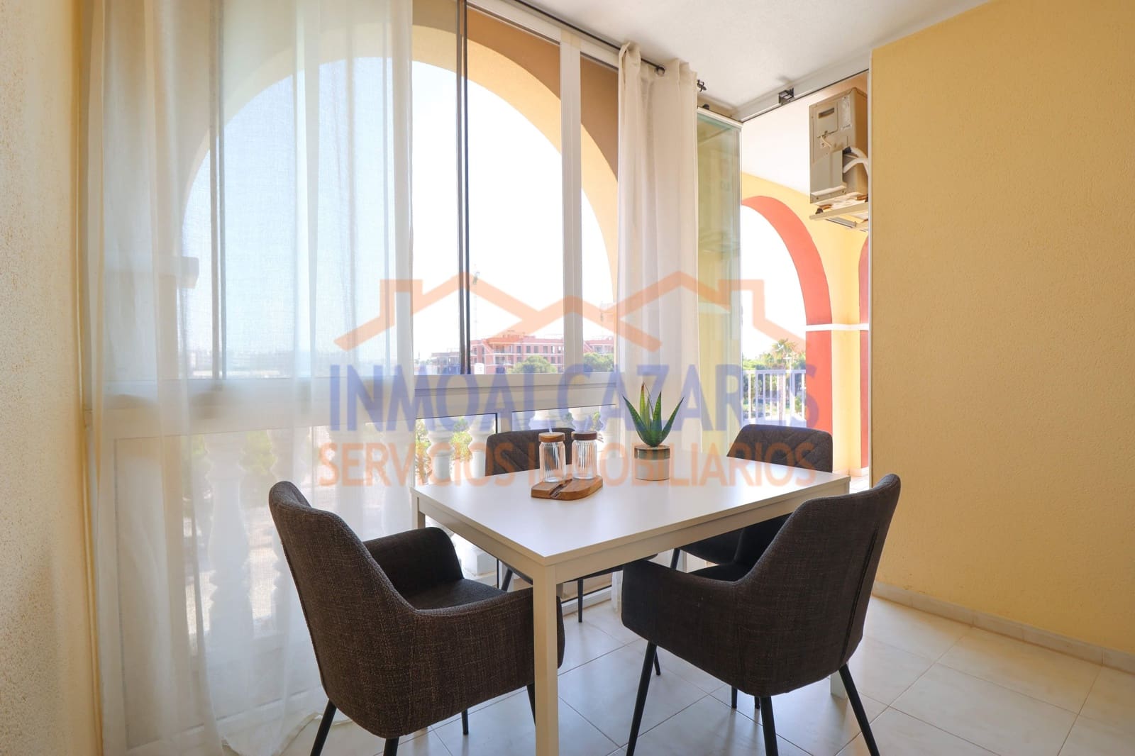 2 soveværelse Lejlighed til salg i Los Alcazares med swimmingpool - € 205.000 (Ref: 9939948)