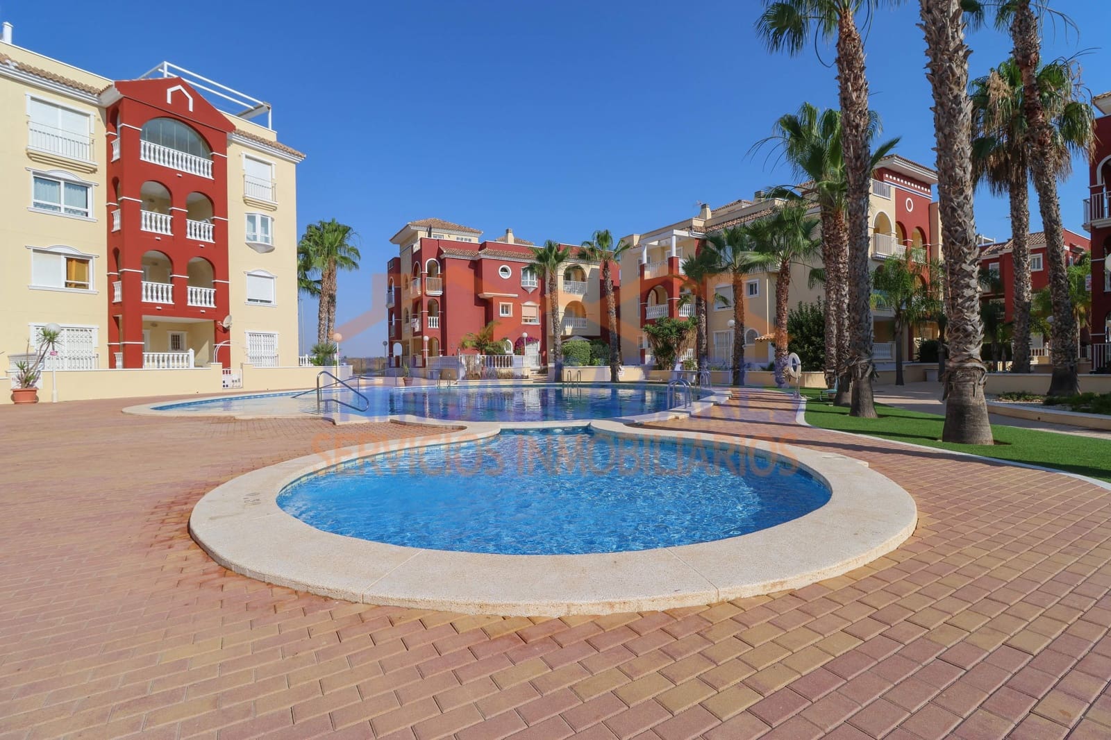 2 soveværelse Lejlighed til salg i Los Alcazares med swimmingpool - € 205.000 (Ref: 9939948)