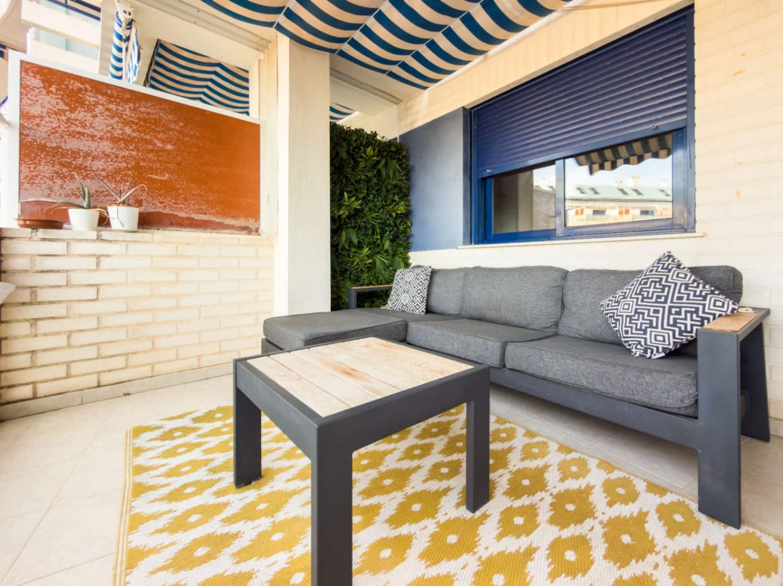 Piso de 2 habitaciones en Dénia en venta con piscina garaje - 370.000 € (Ref: 10167894)