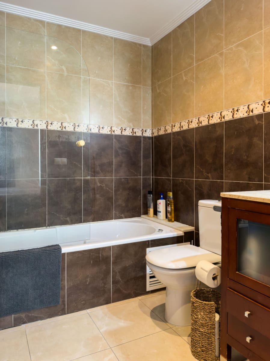 3 bedroom Flat for sale in Denia with garage - € 259,000 (Ref: 10167895)