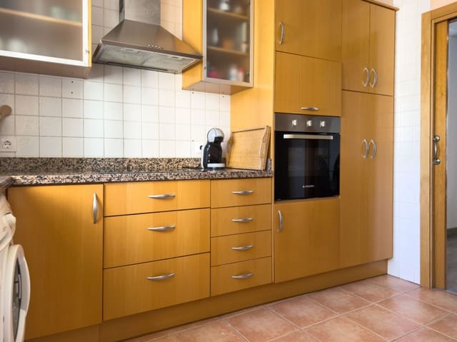 3 bedroom Flat for sale in Centro Urbano, Dénia - € 259,000 (Ref: 10167895)