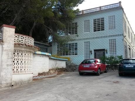 Erhverv til salg i Arenal med swimmingpool garage - € 900.000 (Ref: 3288228)