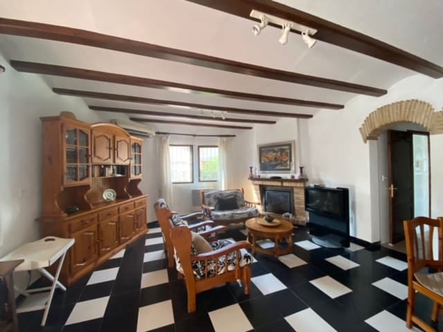 6 soverom Villa til salgs i Las Marinas / Les Marines, Dénia med svømmebasseng garasje - € 597 000 (Ref: 6345020)