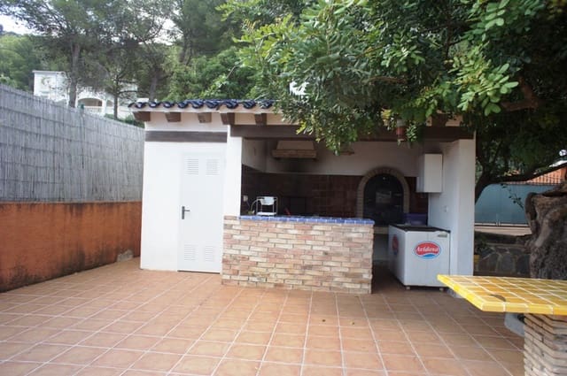 4 bedroom Villa for sale in Pedreguer - € 626,000 (Ref: 7579310)