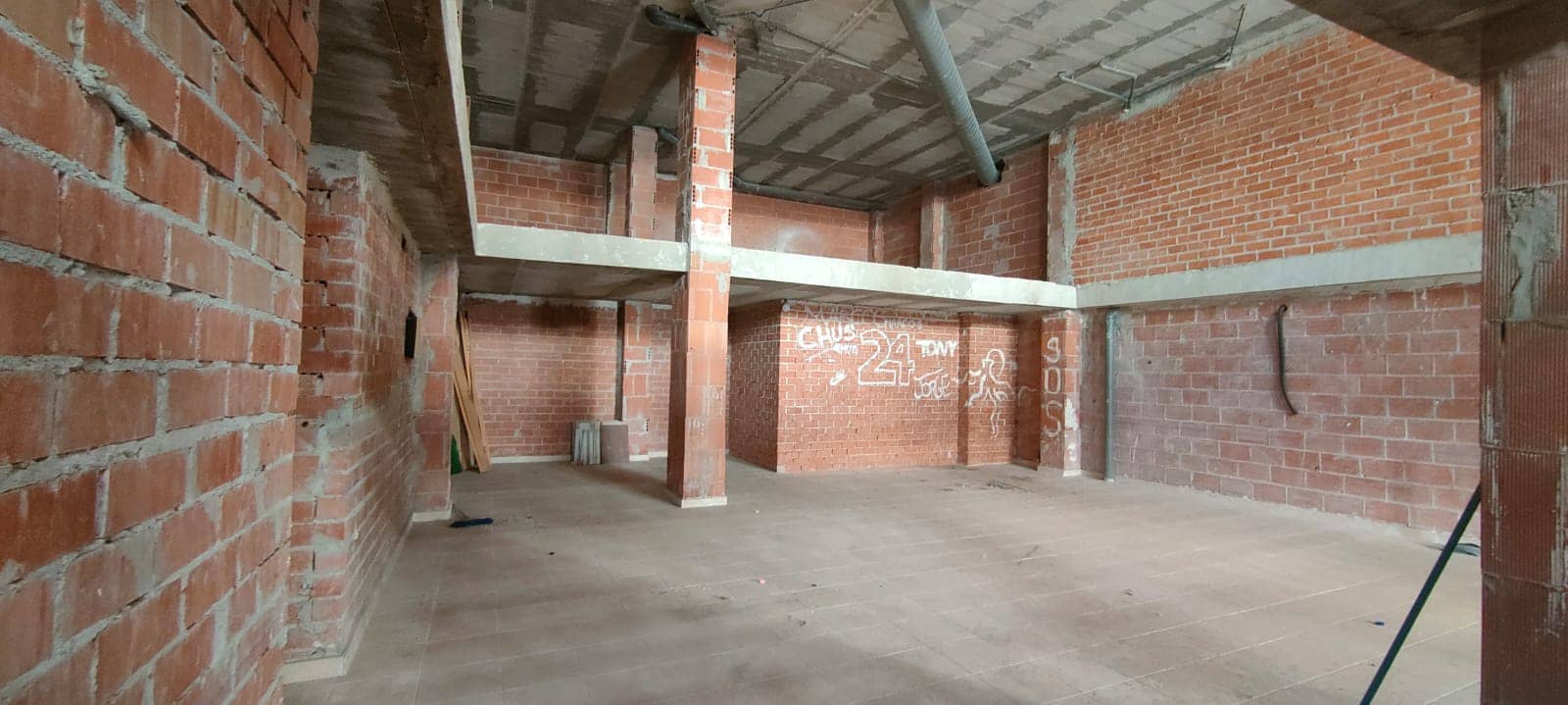 Local Commercial à louer à Denia - 3 000 € (Ref: 7579335)