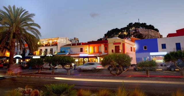 Erhverv til leje i El Puerto, Dénia - € 3.000 (Ref: 7579335)