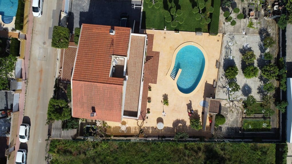 5 bedroom Villa for sale in Denia with pool garage - € 850,000 (Ref: 8098424)