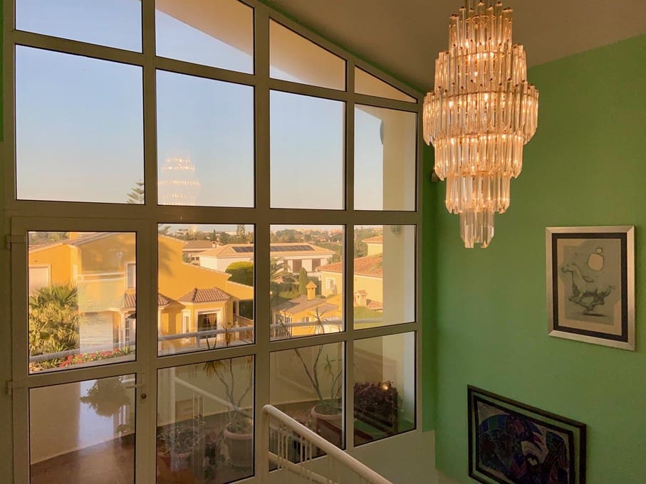 5 bedroom Villa for sale in Denia with pool garage - € 850,000 (Ref: 8098424)