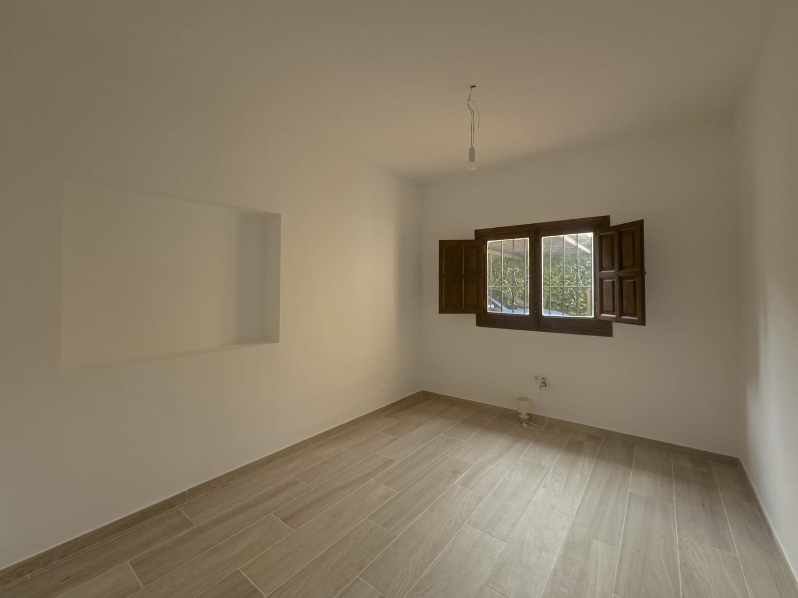 3 bedroom Villa for sale in Arenal with garage - € 520,000 (Ref: 8688610)