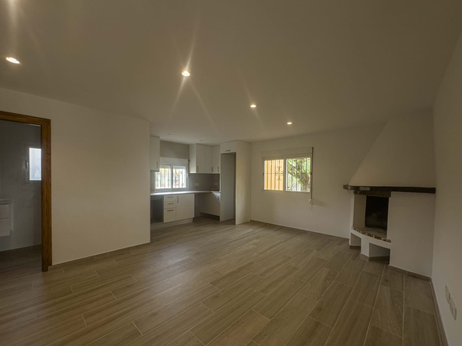 3 bedroom Villa for sale in Arenal with garage - € 520,000 (Ref: 8688610)