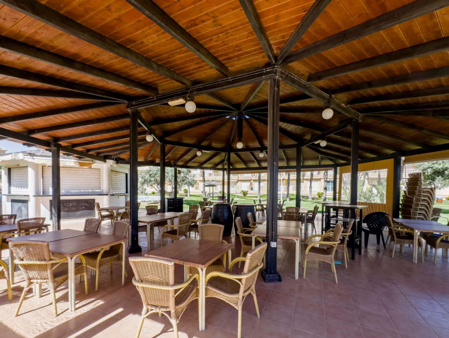 2 sypialnia Apartament na sprzedaż w Denia z basenem garażem - 470 000 € (Ref: 8816365)