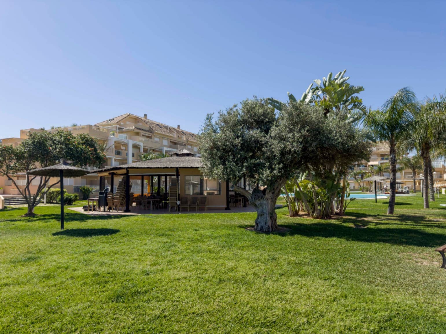 2 sypialnia Apartament na sprzedaż w Denia z basenem garażem - 470 000 € (Ref: 8816365)