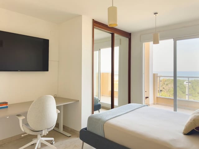 2 bedroom Apartment for sale in Las Marinas / Les Marines, Dénia with pool garage - € 470,000 (Ref: 8816365)