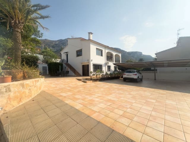 5 soverom Villa til salgs i El Montgó, Dénia med svømmebasseng garasje - € 580 000 (Ref: 9123622)