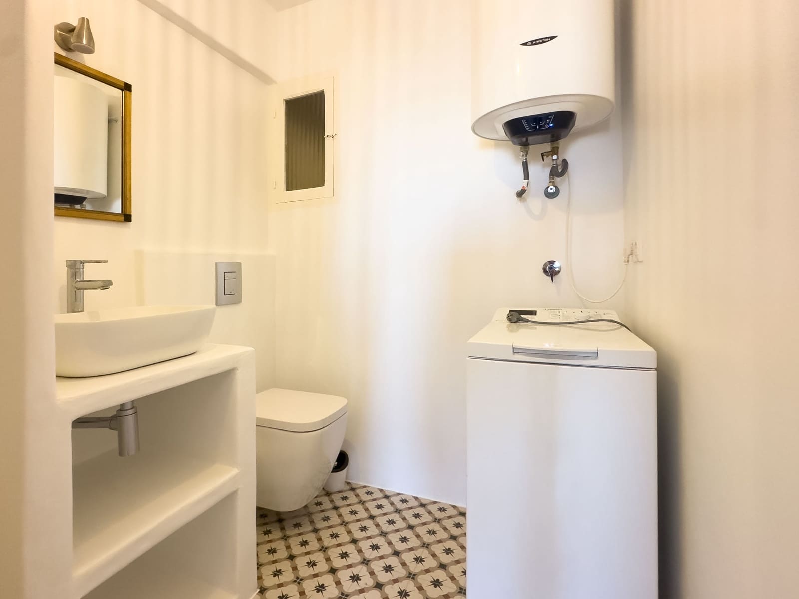 2 slaapkamer Flat te huur in Denia - € 1.300 (Ref: 9123623)