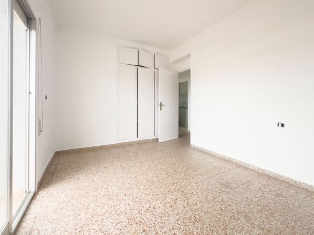 2 bedroom Flat for sale in Las Marinas / Les Marines, Dénia with garage - € 175,000 (Ref: 9340019)