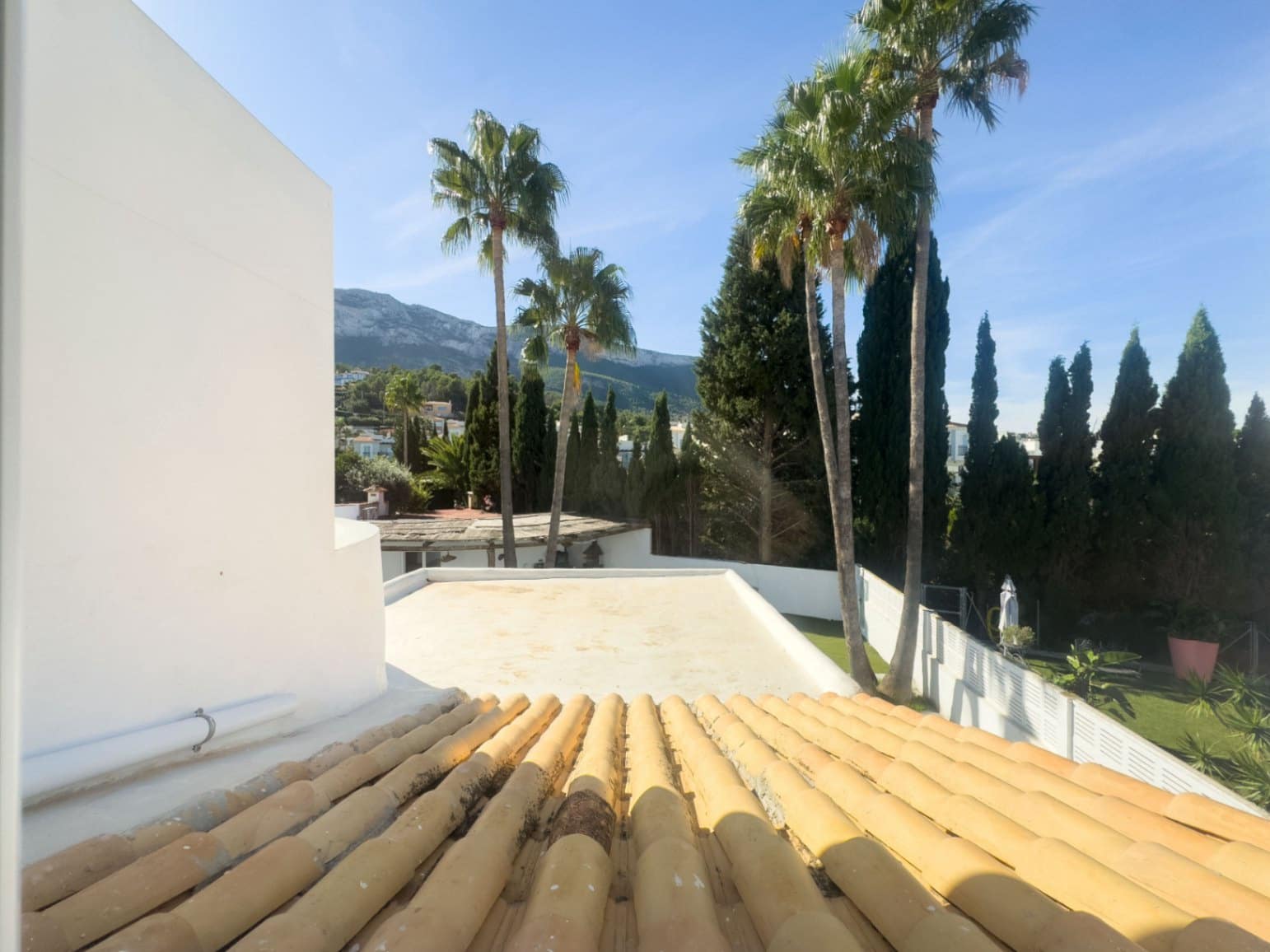 5 sypialnia Willa na sprzedaż w Denia z basenem garażem - 850 000 € (Ref: 9363291)